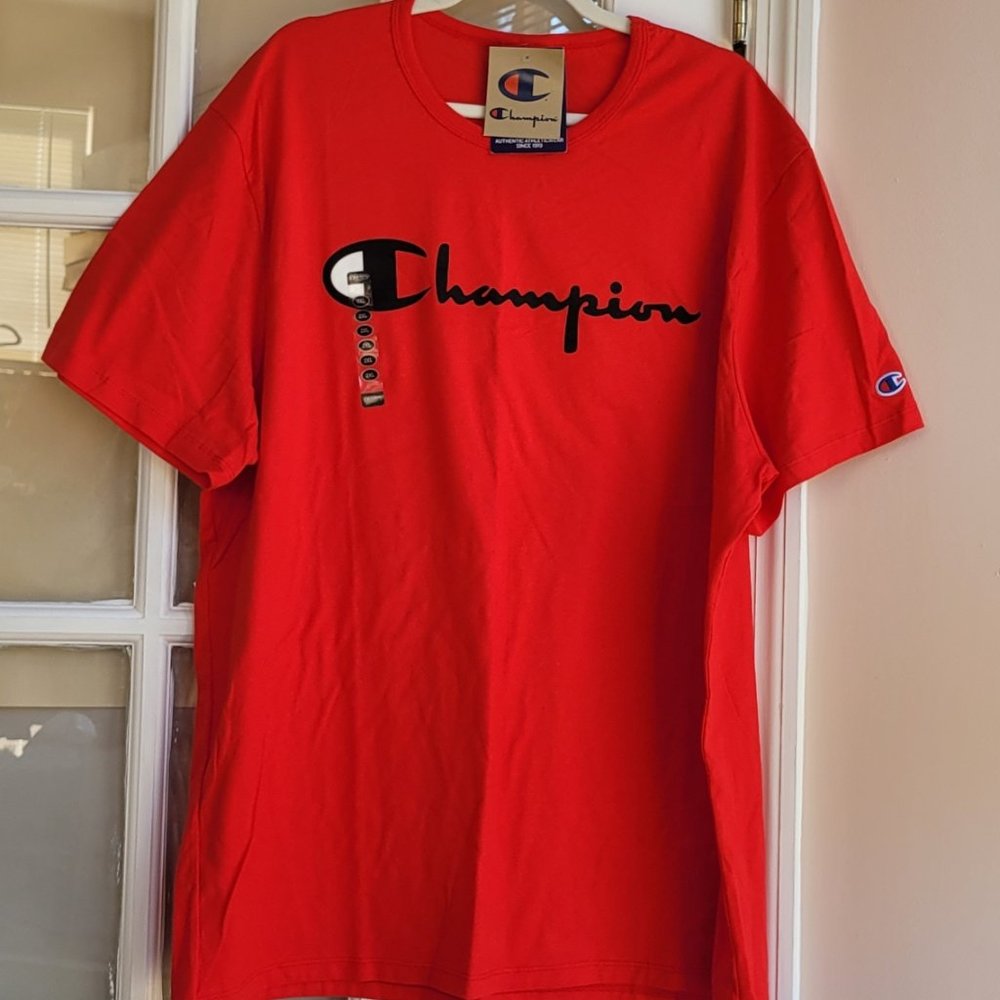 Champion Men's Red Tee-Shirt Size 2XL